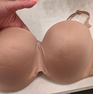 VS Strapless Convertible Bra